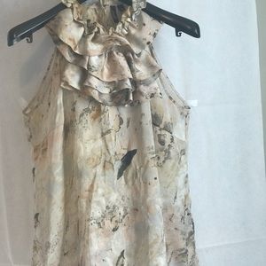 Essentials by Milano Size XL sleeveless top.